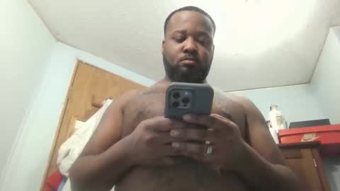 Queen N King Fun Night online show from 01.04.25