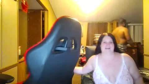 Snapshot of queenking55 chatting on 06.16.26 Queen N King Fun Night online show from 06.16.26