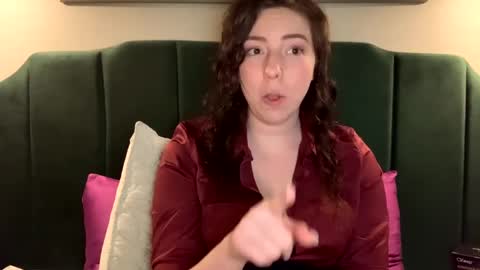 Snapshot of queenmilady chatting on 03.10.25 Sarlei Sar-uh-lie online show from 03.10.25