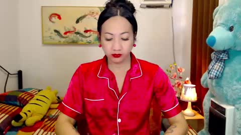 Snapshot of queenmistressts chatting on 05.30.26 QUEEN online show from 05.30.26
