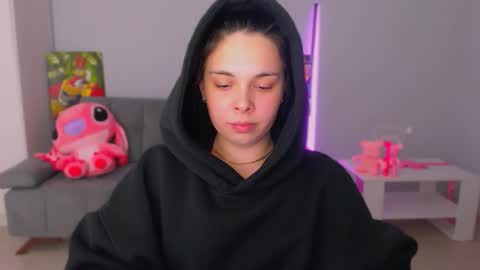 Snapshot of queenofthesense chatting on 10.13.25 Patricia online show from 10.13.25