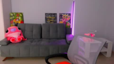 Snapshot of queenofthesense chatting on 10.22.25 Patricia online show from 10.22.25