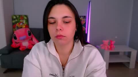 Snapshot of queenofthesense chatting on 10.23.25 Patricia online show from 10.23.25