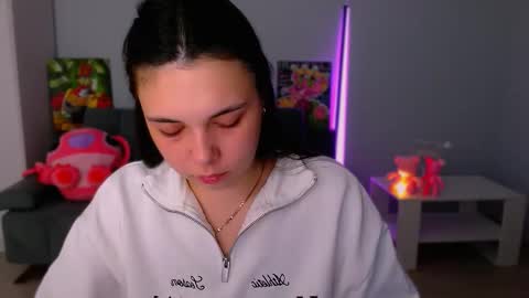 Snapshot of queenofthesense chatting on 10.25.25 Patricia online show from 10.25.25