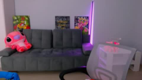 Snapshot of queenofthesense chatting on 10.27.25 Patricia online show from 10.27.25