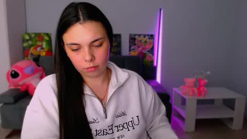 Snapshot of queenofthesense chatting on 10.29.25 Patricia online show from 10.29.25