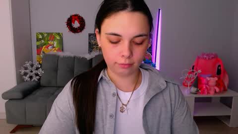 Snapshot of queenofthesense chatting on 11.18.25 Patricia online show from 11.18.25