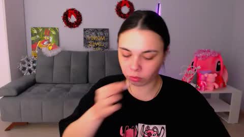 Snapshot of queenofthesense chatting on 12.01.25 Patricia online show from 12.01.25