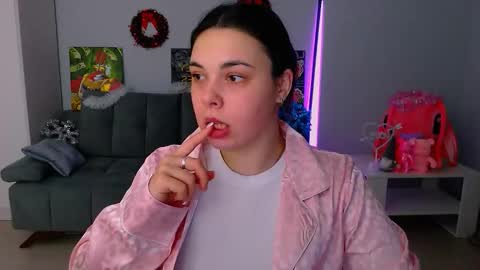 Snapshot of queenofthesense chatting on 01.11.26 Patricia online show from 01.11.26