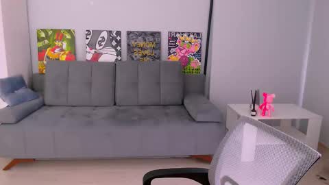 Snapshot of queenofthesense chatting on 03.01.26 Patricia online show from 03.01.26