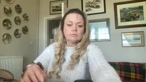 Snapshot of queenp333 chatting on 04.14.26 PrincessP333 online show from 04.14.26