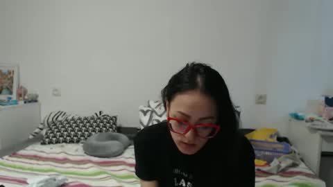 Snapshot of queensofiaqueen chatting on 04.05.26 queensofiaqueen online show from 04.05.26