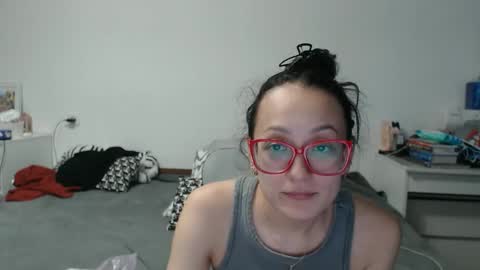 Snapshot of queensofiaqueen chatting on 04.11.26 queensofiaqueen online show from 04.11.26
