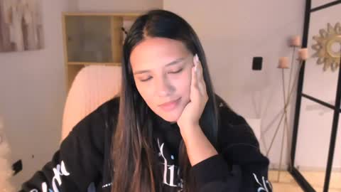 Val  -  online show from 01.09.25