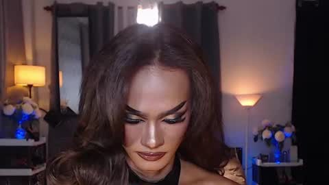 Snapshot of queenvalentinats chatting on 06.11.26 ValentinaMoone online show from 06.11.26