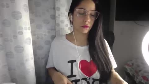 Paola online show from 03.21.26