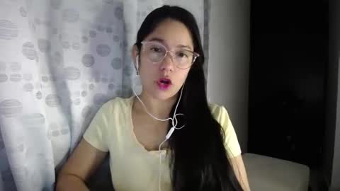 Paola online show from 03.25.26