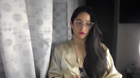 Paola online show from 03.26.26