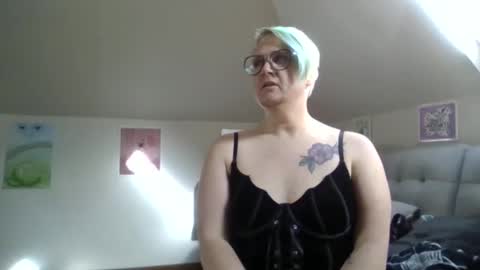 queerlyjaz online show from 10.25.25