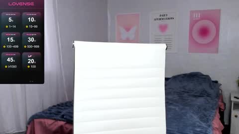 Snapshot of queitsharm_ chatting on 02.08.26 Anna online show from 02.08.26