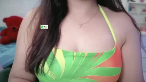 Snapshot of quest_queen chatting on 07.07.26 zaara online show from 07.07.26