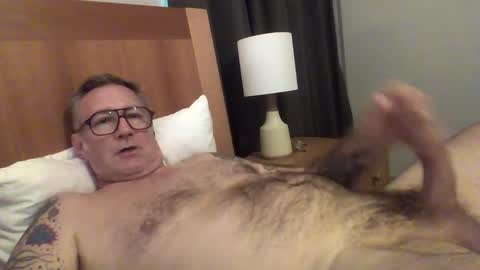 quietmature online show from 10.09.25