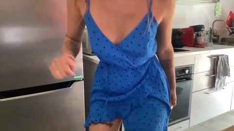 Quinnyelena online show from 06.04.26