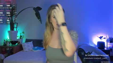 Snapshot of rach_oneill chatting on 03.11.25 Rach ONeill online show from 03.11.25