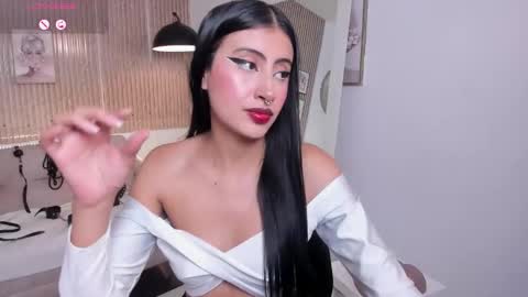 RACHEL ES online show from 12.05.25