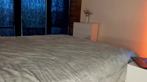 Sherryl online show from 10.28.25