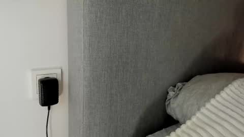 Sherryl online show from 12.19.25