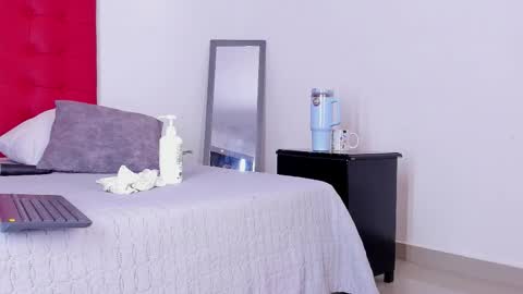 Snapshot of rachel_roman chatting on 10.27.25 DALIANA online show from 10.27.25