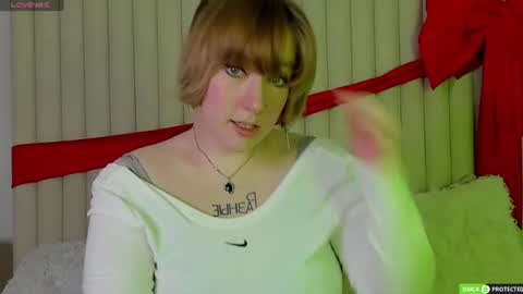 Snapshot of rachelcart chatting on 06.22.26 RachelCart online show from 06.22.26