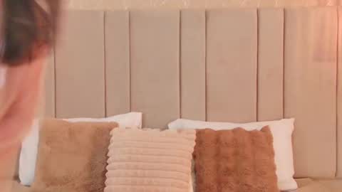 Snapshot of rachell_duque chatting on 02.03.25 Rachell online show from 02.03.25