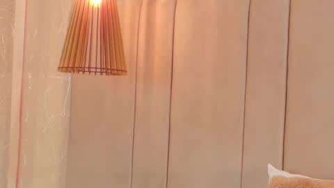 Snapshot of rachell_duque chatting on 02.04.25 Rachell online show from 02.04.25