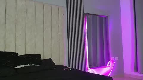 rachell_owen online show from 10.02.25