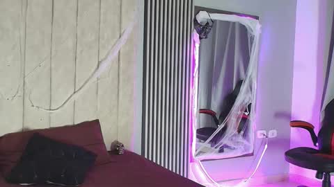 rachell_owen online show from 10.11.25