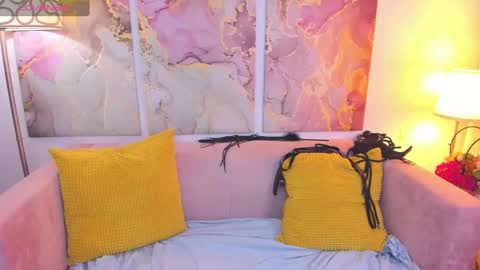 Snapshot of rachelpirce chatting on 01.15.25 Rachel online show from 01.15.25