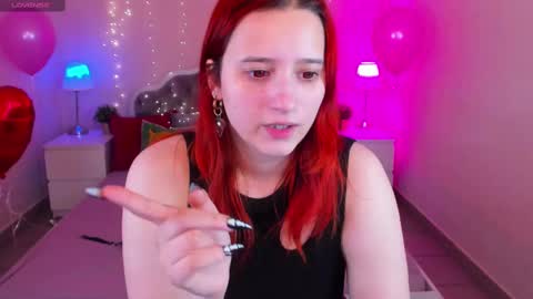 Snapshot of rachelpirce chatting on 02.11.25 Rachel online show from 02.11.25