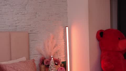 RachelSwaan online show from 12.28.24