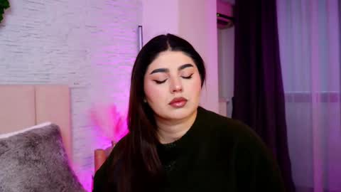 RachelSwaan online show from 02.17.26