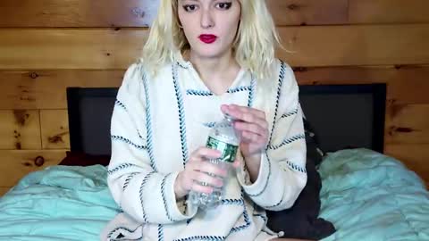 Rachel Price online show from 01.16.25