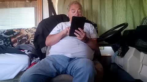 Snapshot of radiomantim chatting on 04.23.26 Radioman for fun online show from 04.23.26