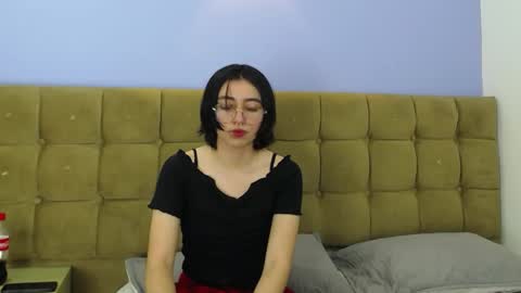 Snapshot of raechel_morgan chatting on 05.14.26 Reachel online show from 05.14.26