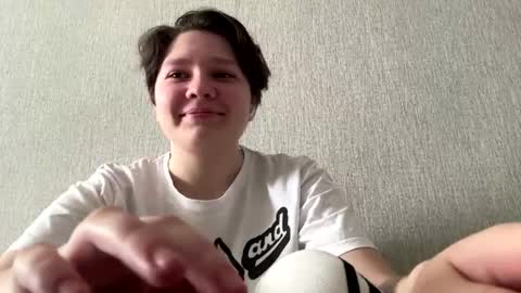 Emmie online show from 05.23.26