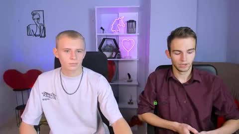 Snapshot of rafael_bien chatting on 11.17.25 rafael online show from 11.17.25