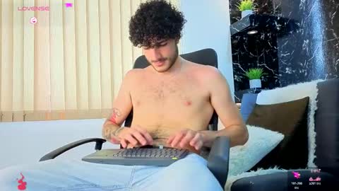 R A F A E L online show from 12.04.25