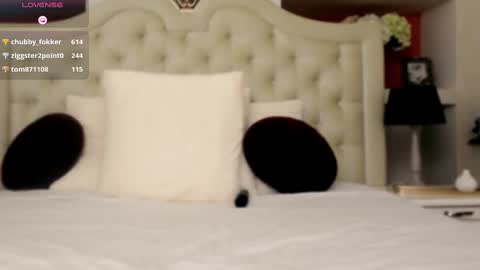 Monica  online show from 03.10.25