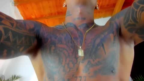 Snapshot of ragnarhot24 chatting on 12.02.25 Andres H online show from 12.02.25