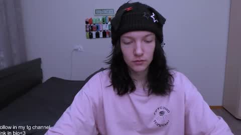 Snapshot of raidenxl chatting on 11.26.25 raidenxl online show from 11.26.25